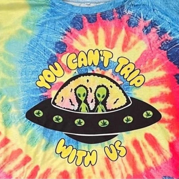 👽🛸 You Can’t Trip With Us tie-dye relaxed crop tee alien UFO - Picture 2 of 6